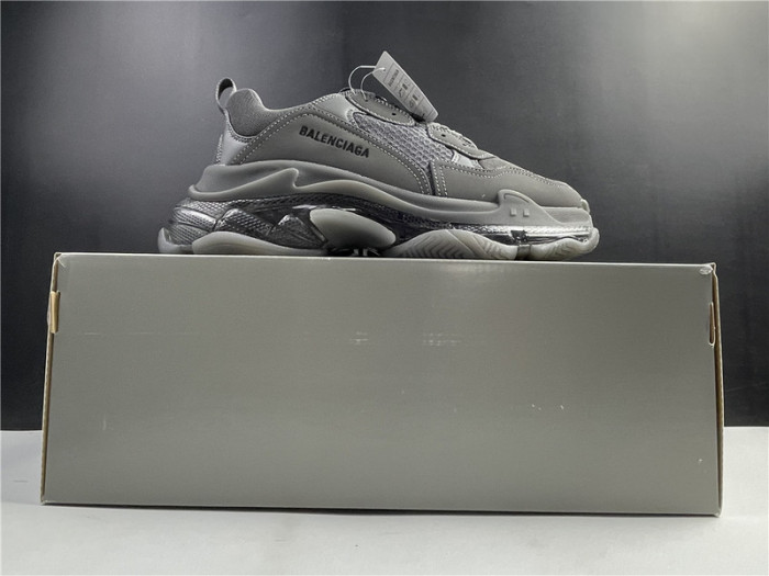 BL TRIPLE S TRAINERS -KICKZE BL49