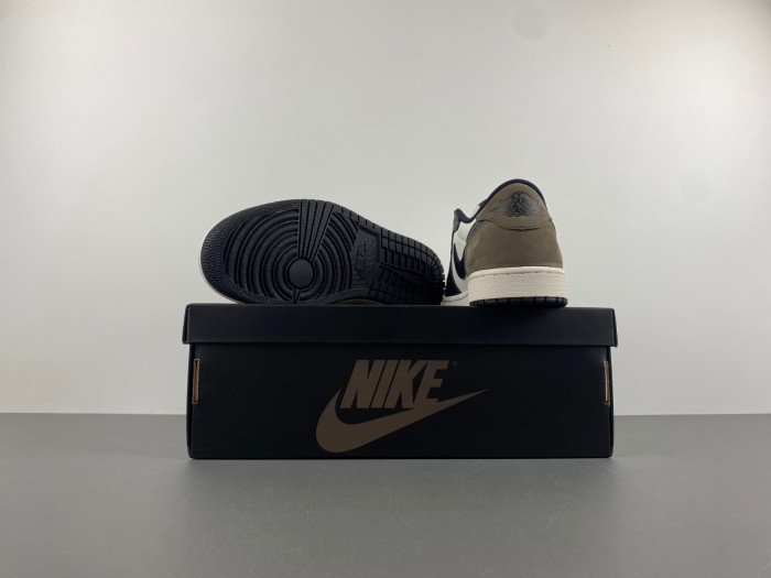 Air Jordan 1 Low OG “Mocha” CZ0790 -102