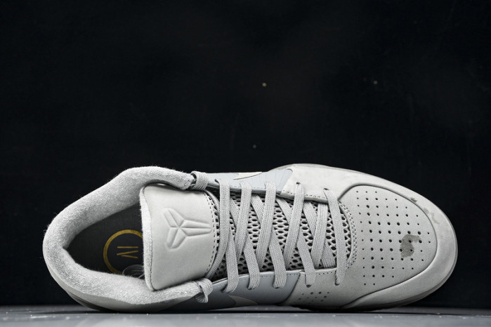 Zoom Kobe 4 