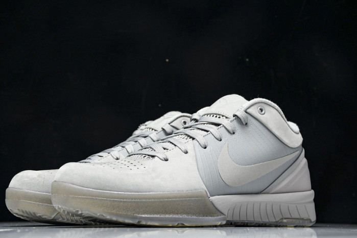 Zoom Kobe 4 