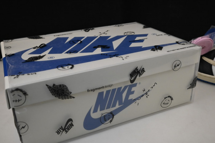 TRAVIS SCOTT X FRAGMENT X AIR JORDAN 1 LOF OG DM7866-140