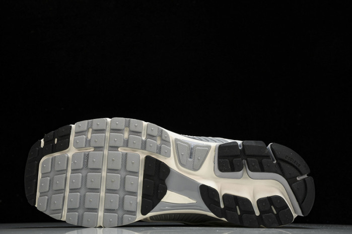 Nike Zoom Vomero 5 Wolf Grey Cool Grey FD9919-001