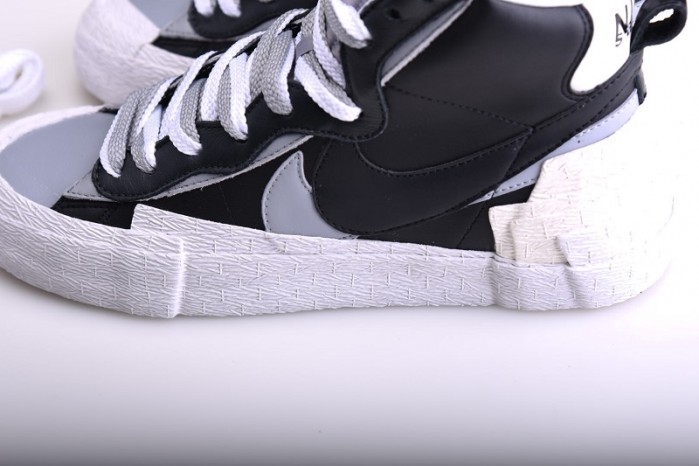 Nike Blazer High sacai white-grey - BV0072-002